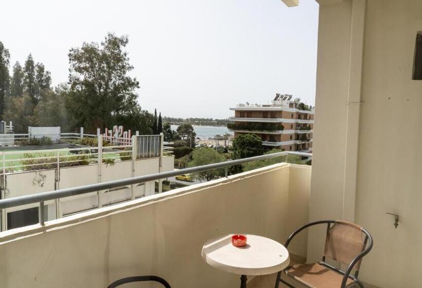 Отель Four Seasons