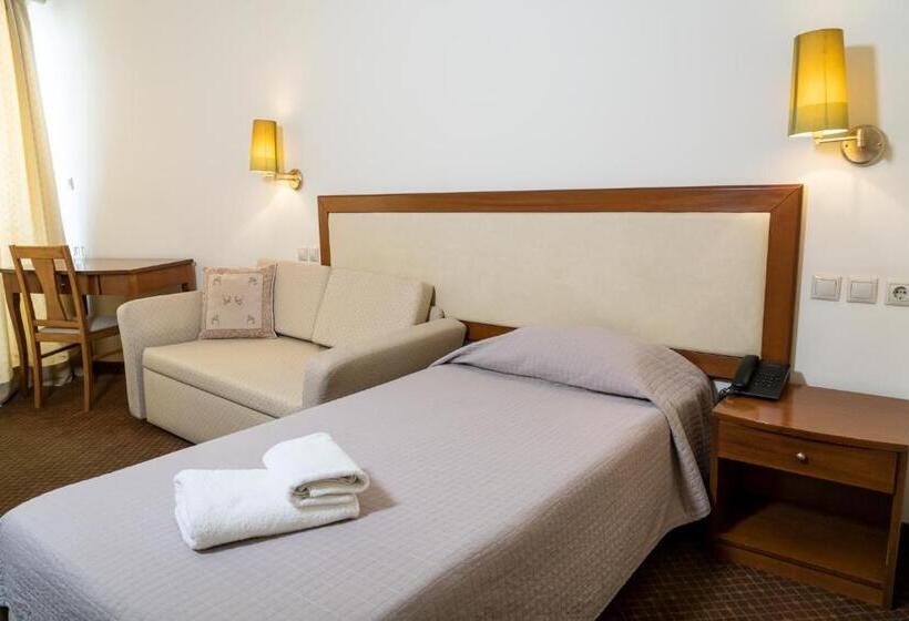 Отель Four Seasons