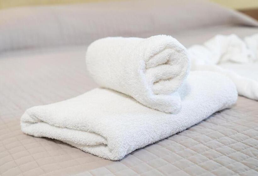 Отель Four Seasons