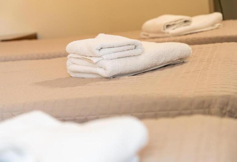 Отель Four Seasons