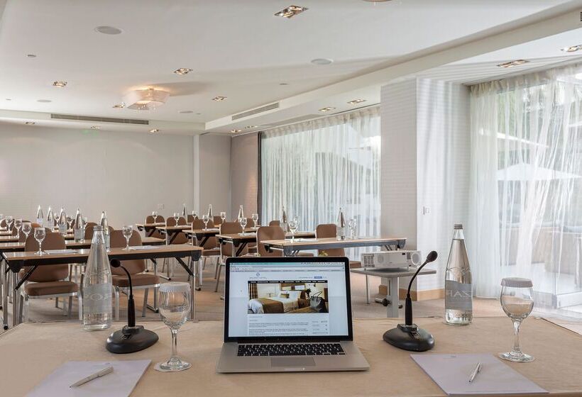 Отель Galaxy Iraklio