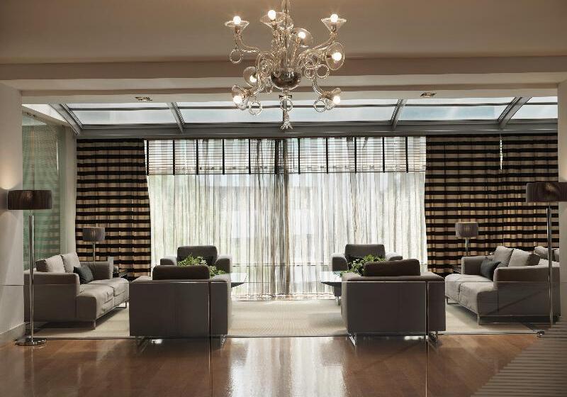 Отель Galaxy Iraklio