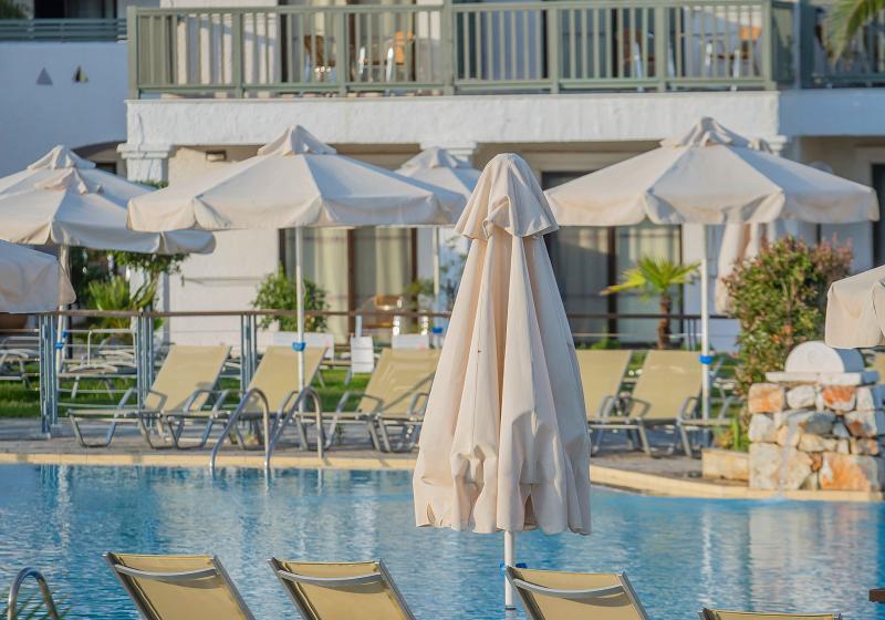 Golden Coast Hotel & Bungalows   All Inclusive