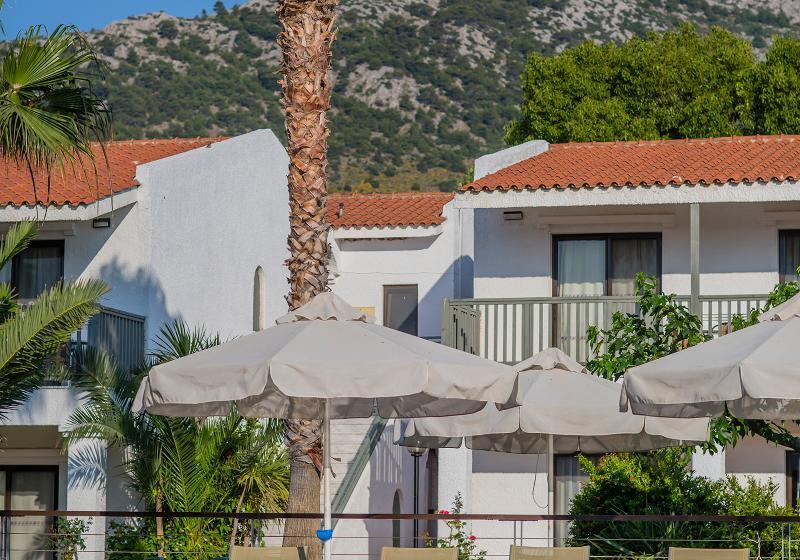 Golden Coast Hotel & Bungalows   All Inclusive