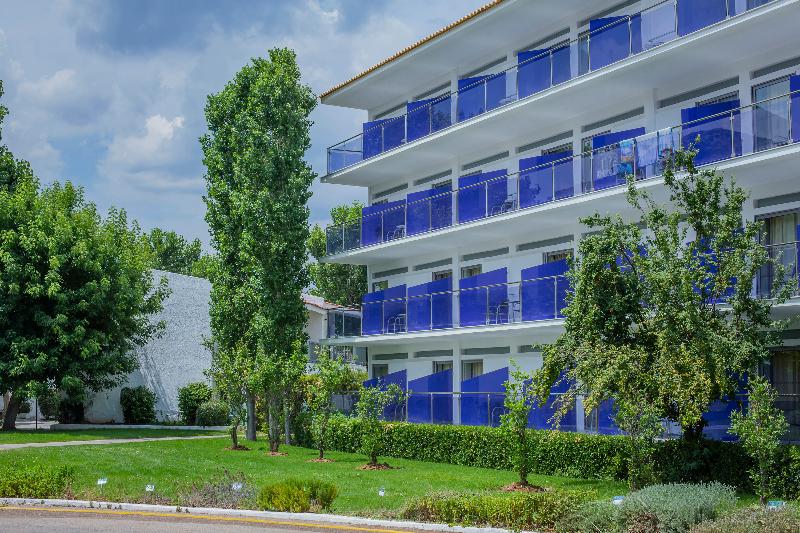 Golden Coast Hotel & Bungalows   All Inclusive