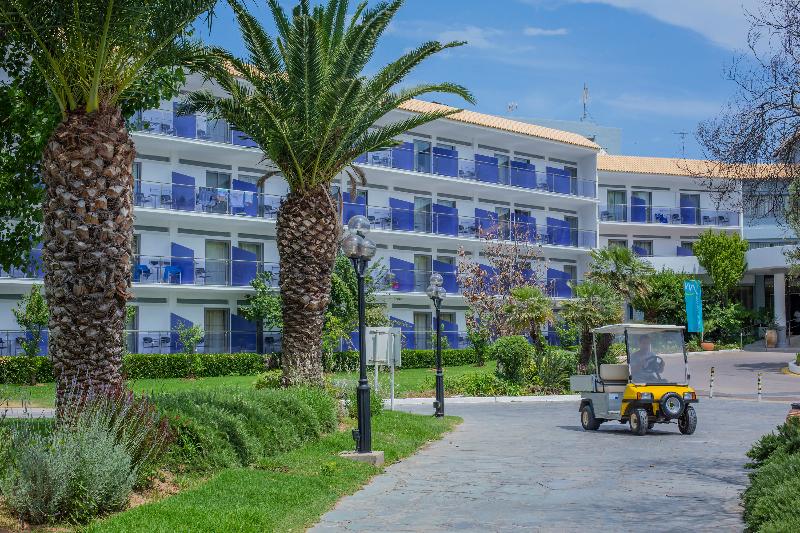 Golden Coast Hotel & Bungalows   All Inclusive