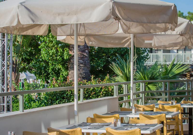 Golden Coast Hotel & Bungalows   All Inclusive