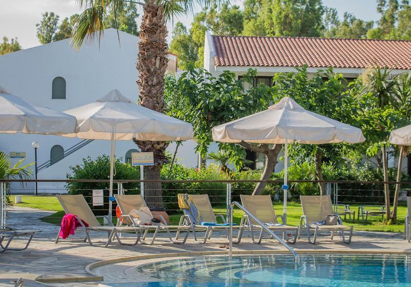 Golden Coast Hotel & Bungalows   All Inclusive