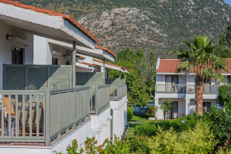 Golden Coast Hotel & Bungalows   All Inclusive