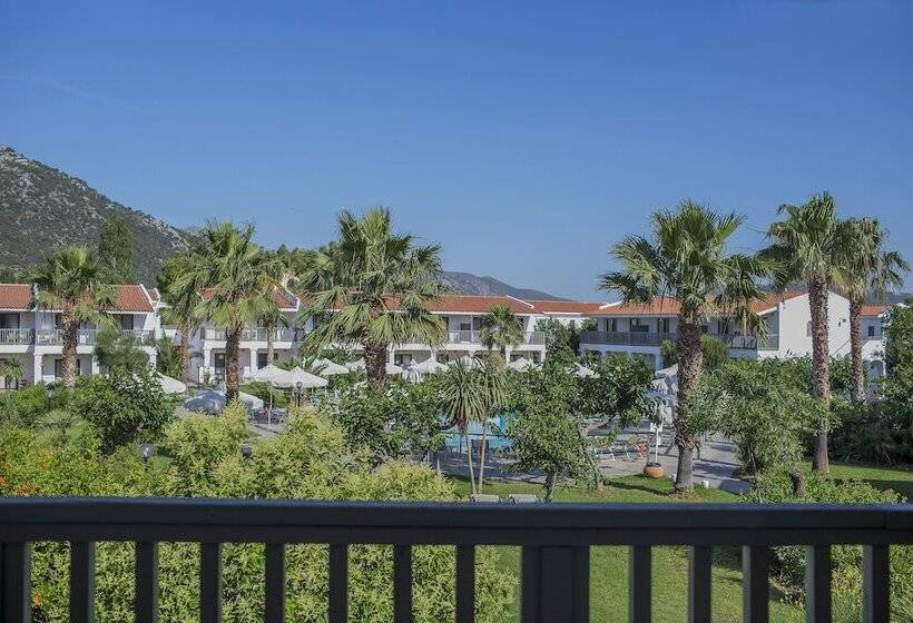 Golden Coast Hotel & Bungalows   All Inclusive