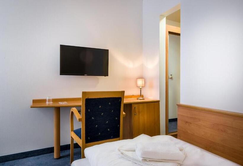 هتل Golden Park Budapest