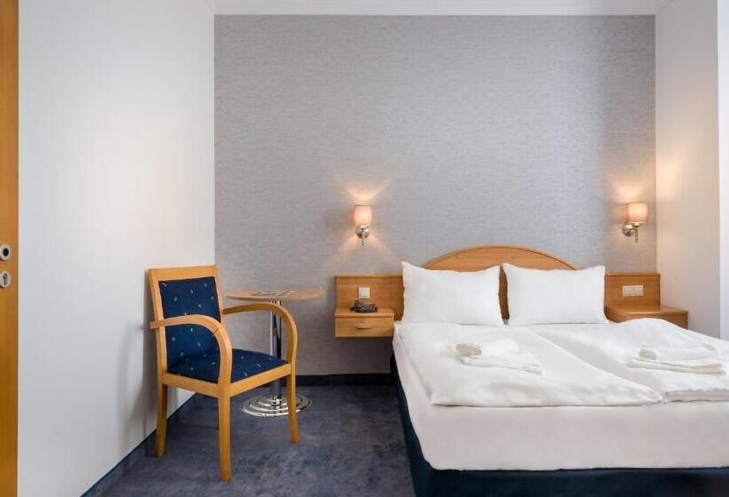 فندق Golden Park Budapest