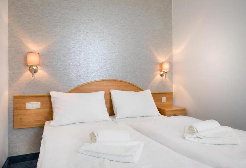 هتل Golden Park Budapest