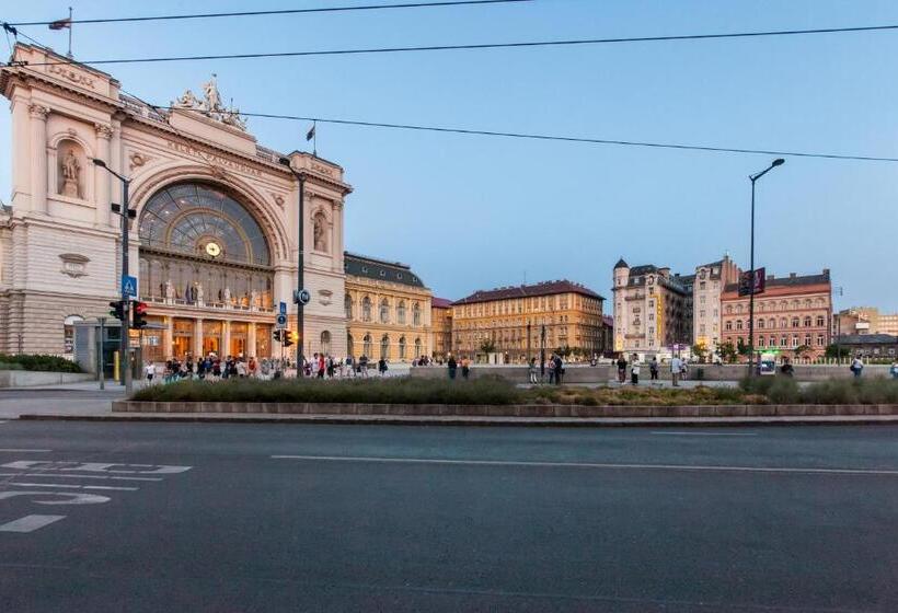 هتل Golden Park Budapest