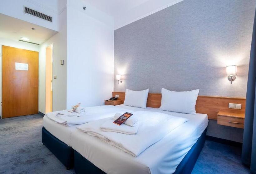 هتل Golden Park Budapest