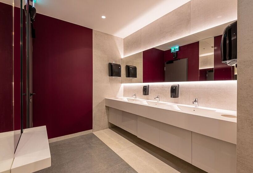 Отель Helikon, Keszthely