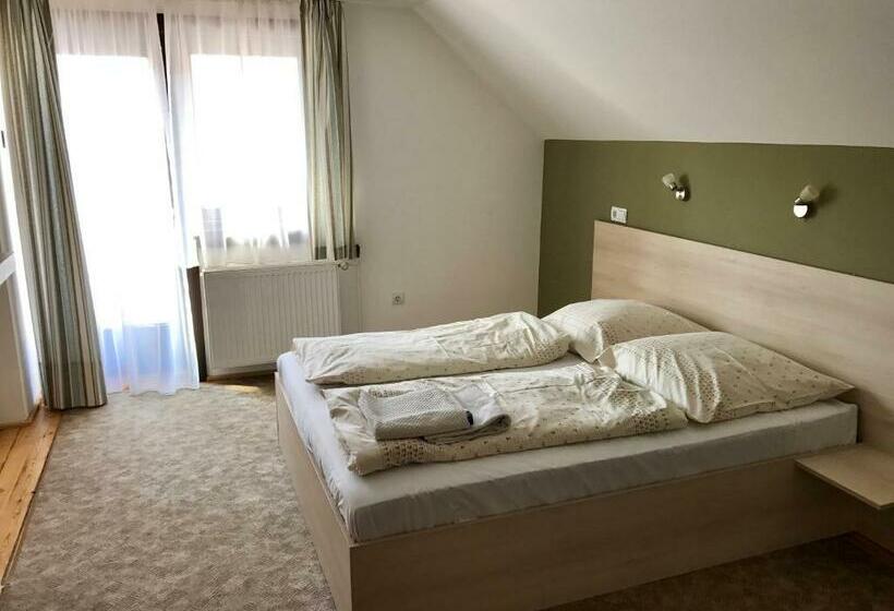 فندق Herold Panzió