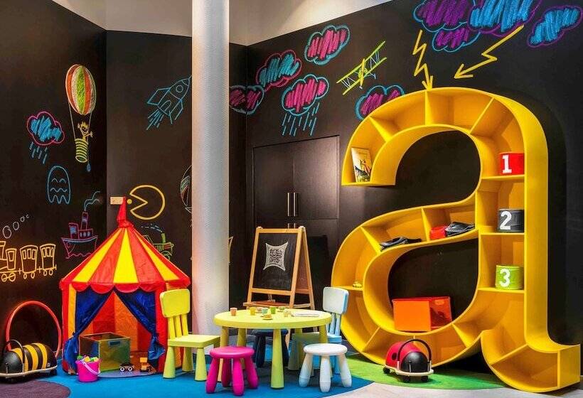 Отель Ibis Styles Budapest Center