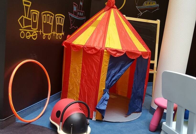 Отель Ibis Styles Budapest Center