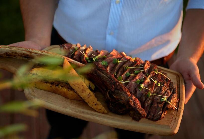 בית מלון כפרי Ikos Olivia