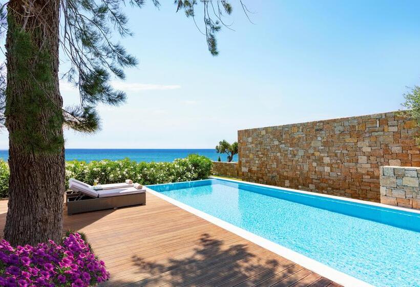 בית מלון כפרי Ikos Olivia