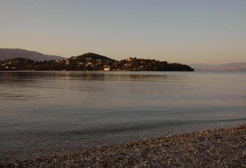 هتل Iliada Beach