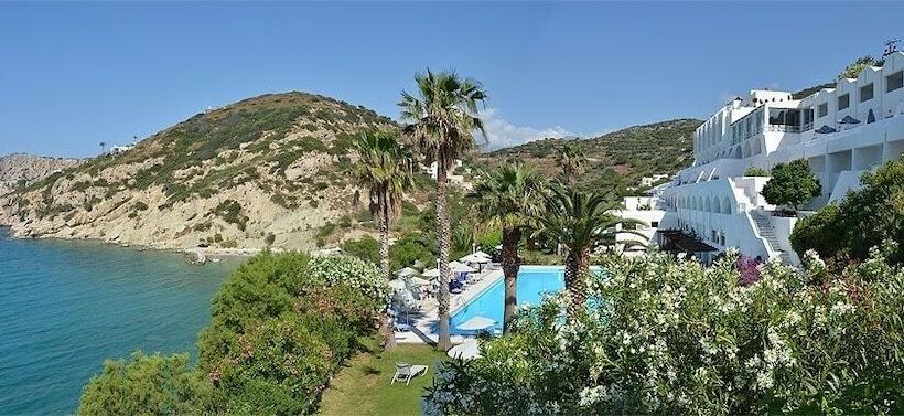 בית מלון כפרי Istron Bay