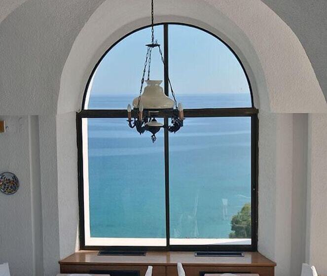 בית מלון כפרי Istron Bay