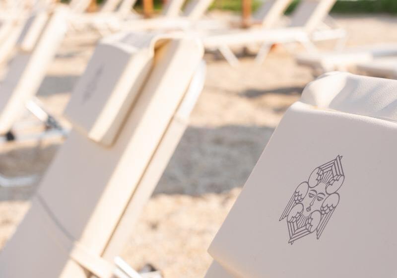 בית מלון כפרי Kassandra Palace Seaside Resort