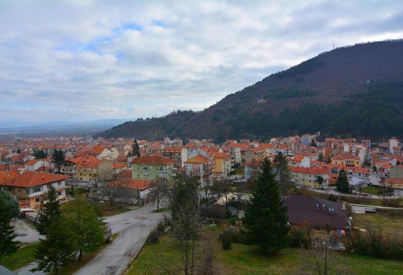 בית מלון כפרי King Alexander