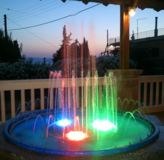 ホテル Klonos   Kyriakos Klonos