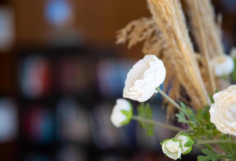 ホテル Lepanto Beach