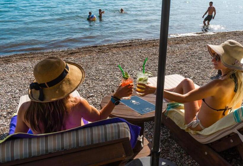 ホテル Lepanto Beach