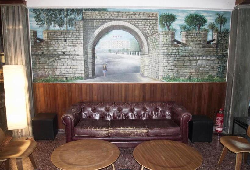 בית מלון כפרי Liberty