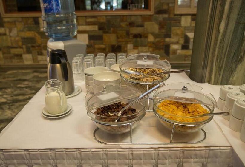 בית מלון כפרי Liberty