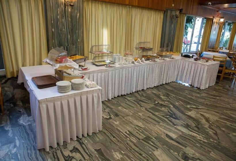 בית מלון כפרי Liberty