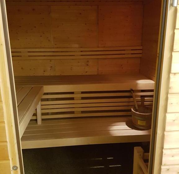 בית מלון כפרי Liberty