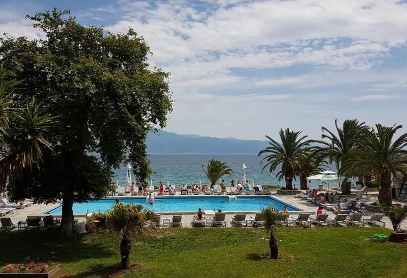 Long Beach Hotel & Resort