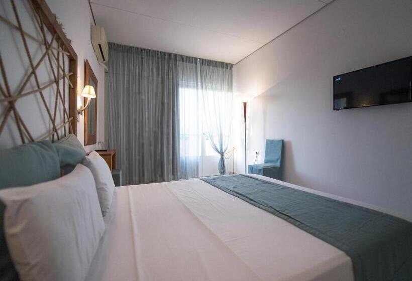 Long Beach Hotel & Resort