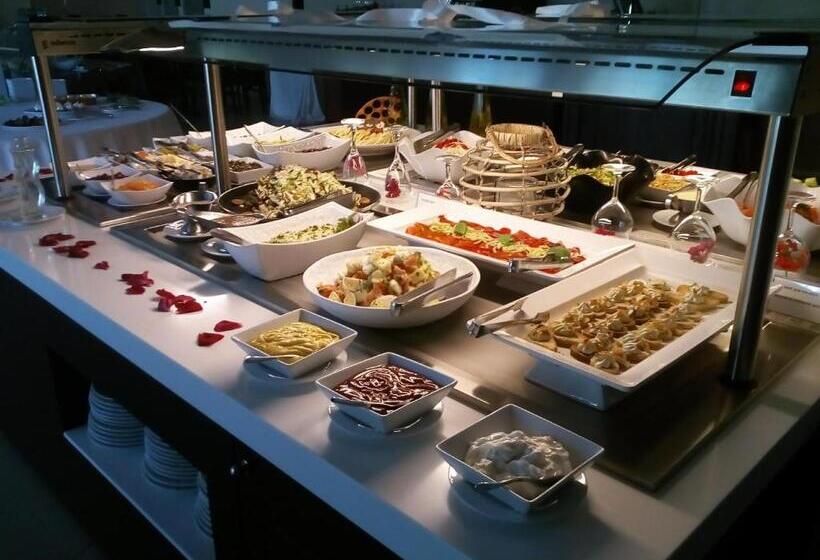 Long Beach Hotel & Resort