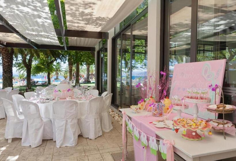 Long Beach Hotel & Resort