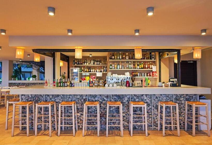 Long Beach Hotel & Resort