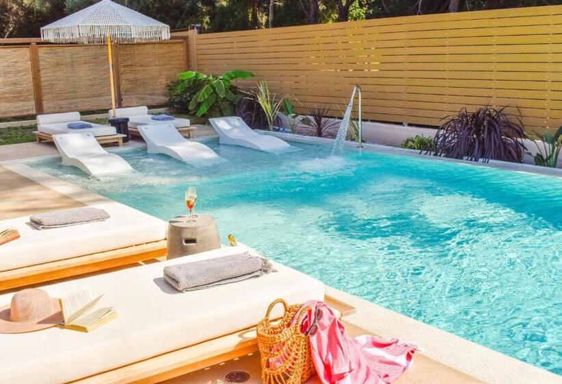 호텔 Mandraki Village Boutique