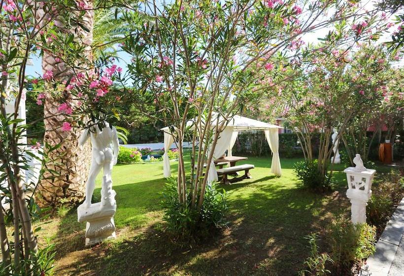 호텔 Mandraki Village Boutique