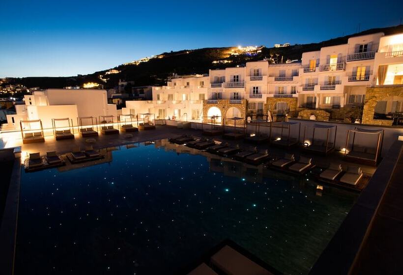 هتل Manoula S Beach Mykonos Resort
