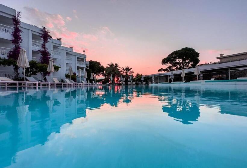 فندق Marathon Beach Resort