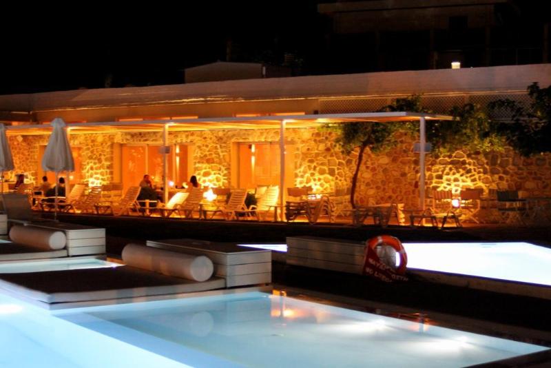 فندق Marathon Beach Resort