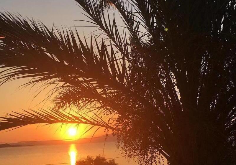 فندق Marathon Beach Resort