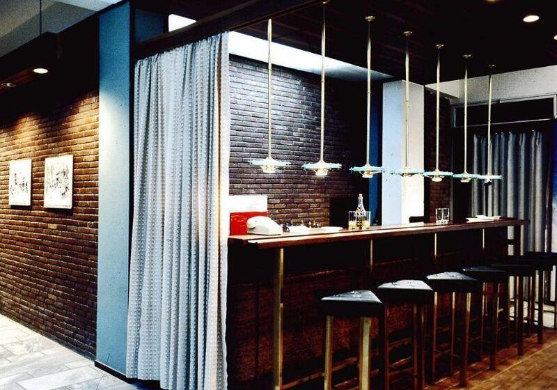 בית מלון כפרי Marathon Beach Resort