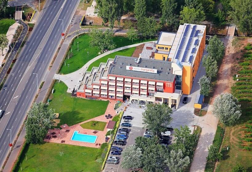 Отель Margaréta